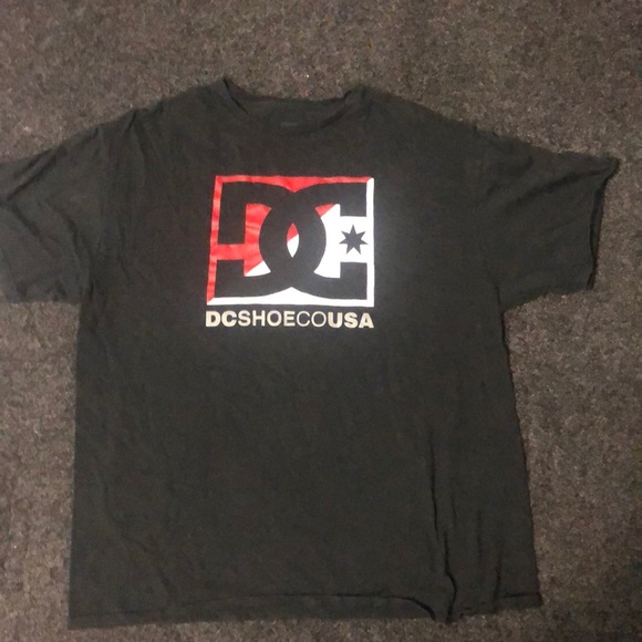 DC Other - DC men’s shirt great condition
